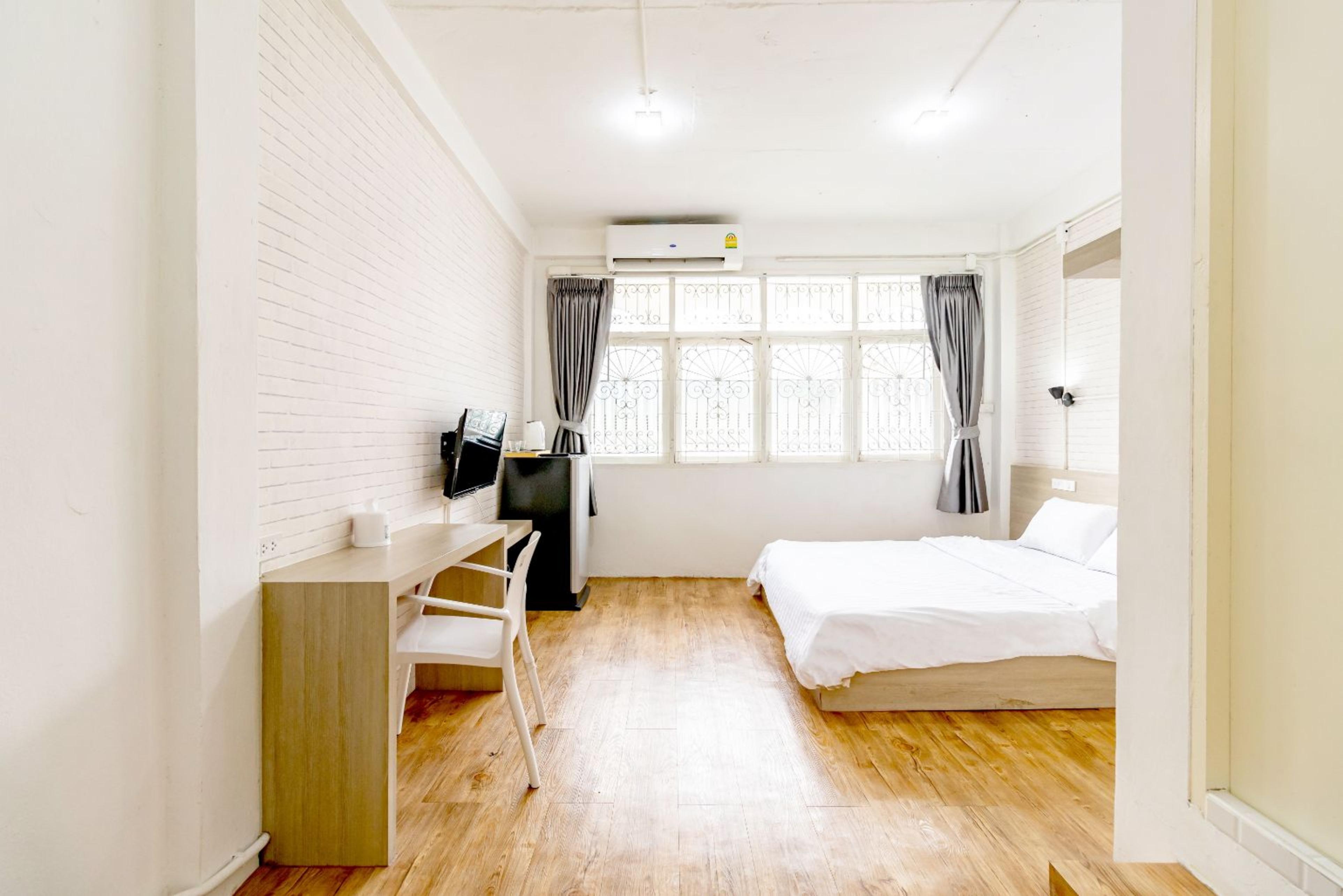 Ze Residence Bang Aor Station Бангкок Екстер'єр фото