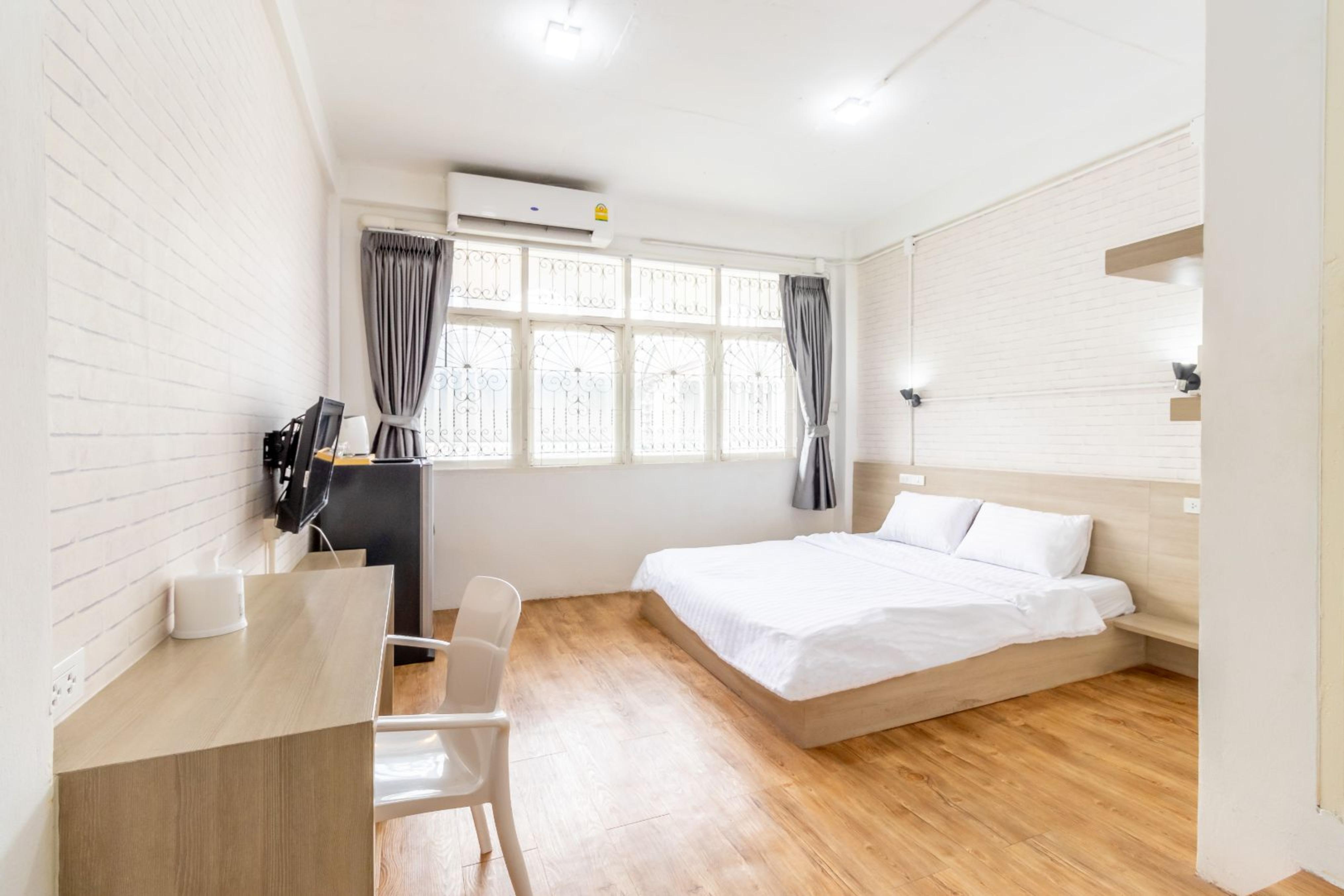 Ze Residence Bang Aor Station Бангкок Екстер'єр фото