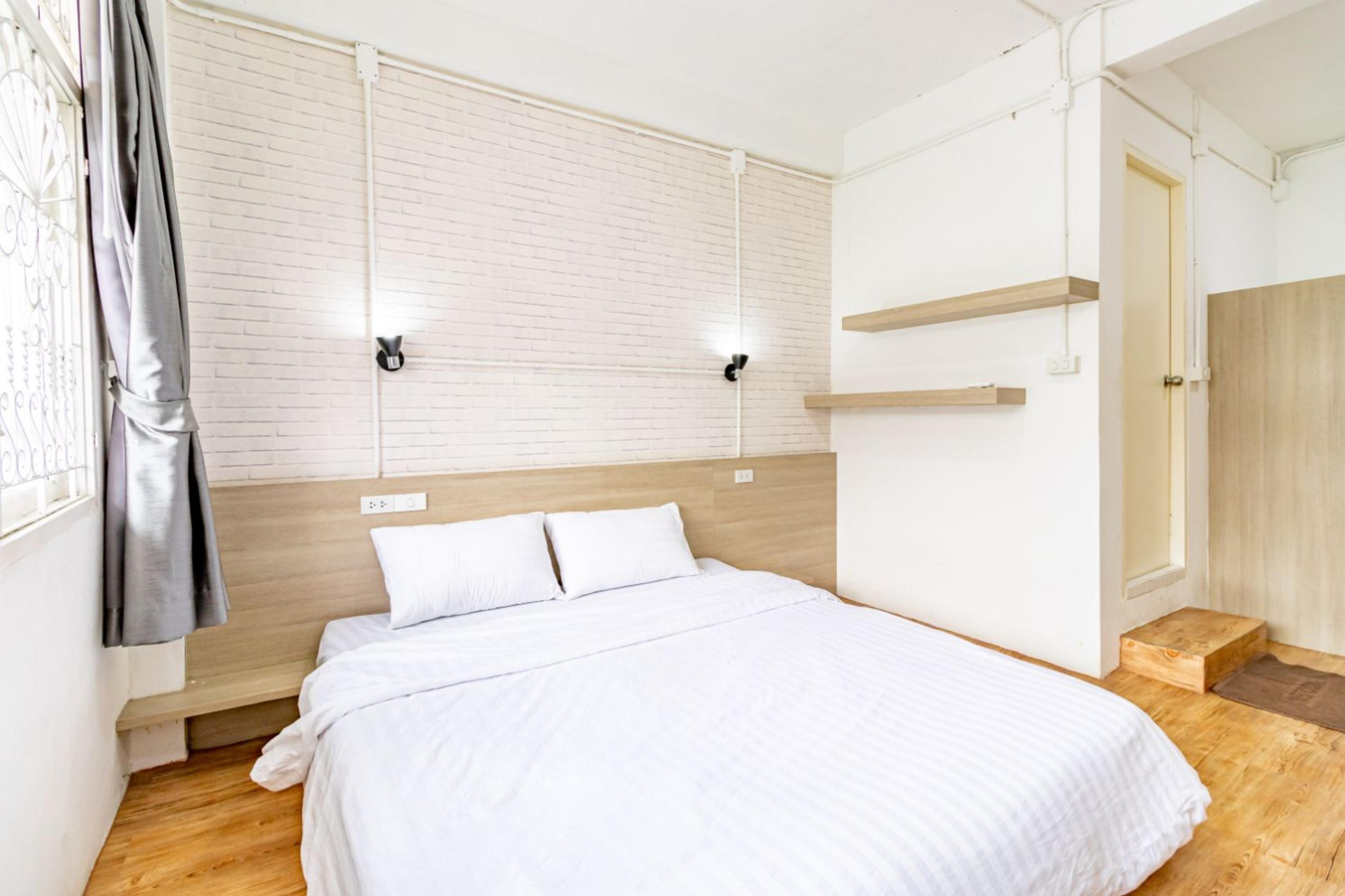 Ze Residence Bang Aor Station Бангкок Екстер'єр фото