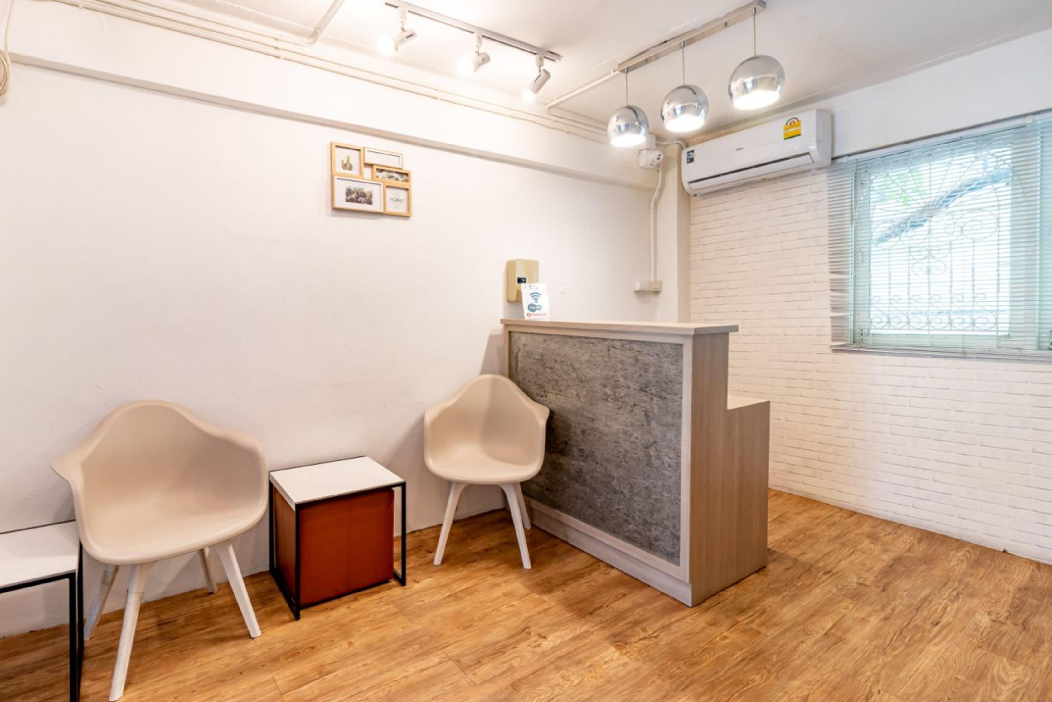 Ze Residence Bang Aor Station Бангкок Екстер'єр фото